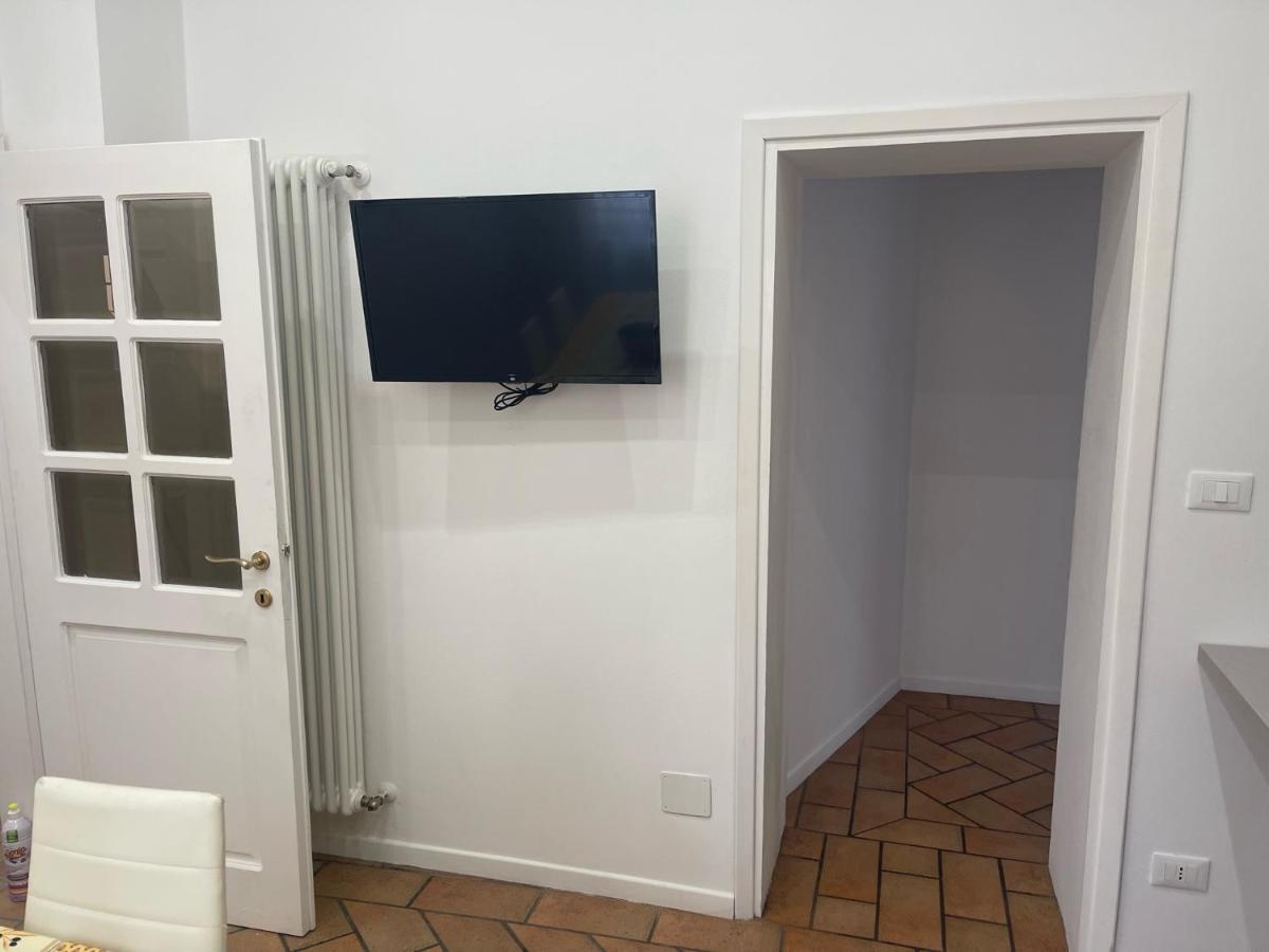 Апартаменты 45 - Tourist House Bologna Oberdan - Self Check-In Экстерьер фото